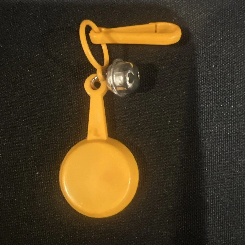 Vintage 1980s Plastic Bell Charm Frying Pan w/ Egg~ For 80s Necklace Nostalgia
